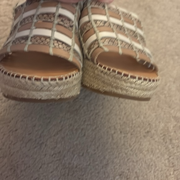 Dolce Vita Strappy Tan Espadrille Wedges - Picture 8 of 10